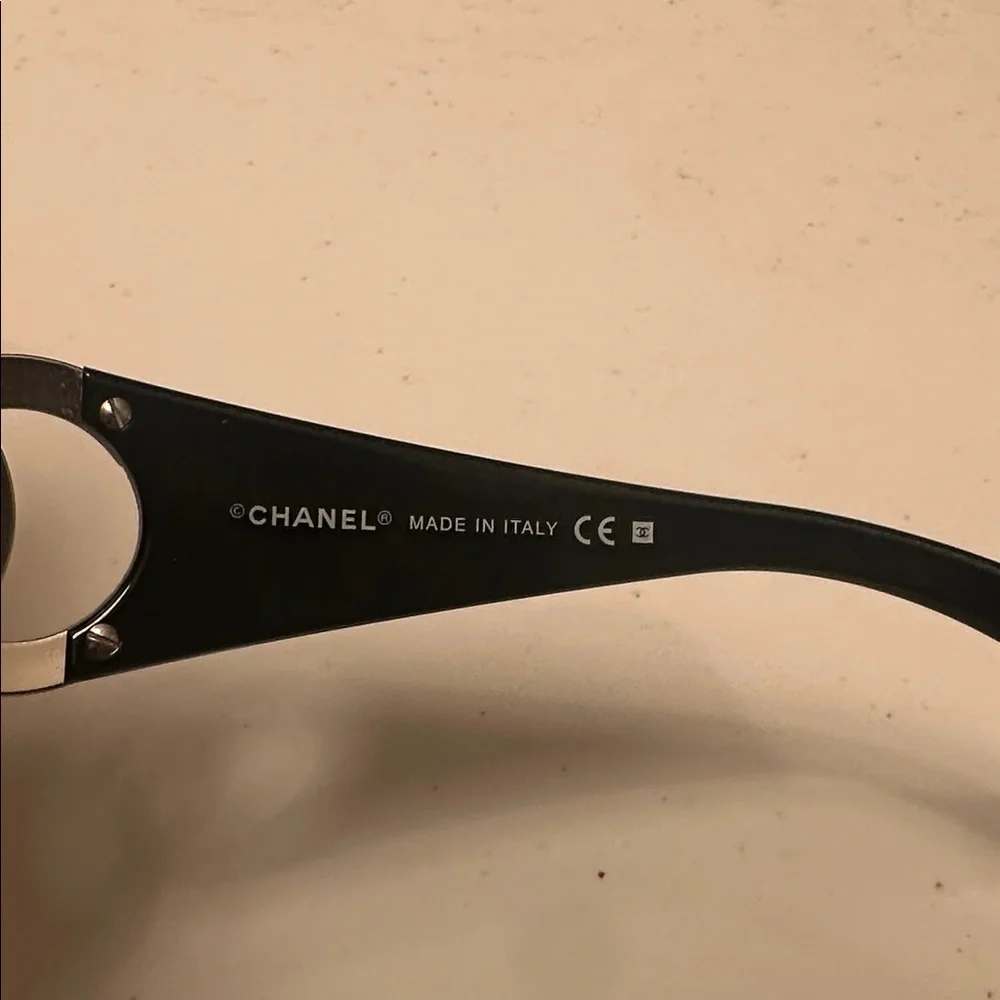 CHANEL Black Sunglasses with Silver Accents - Picture 3 of 5